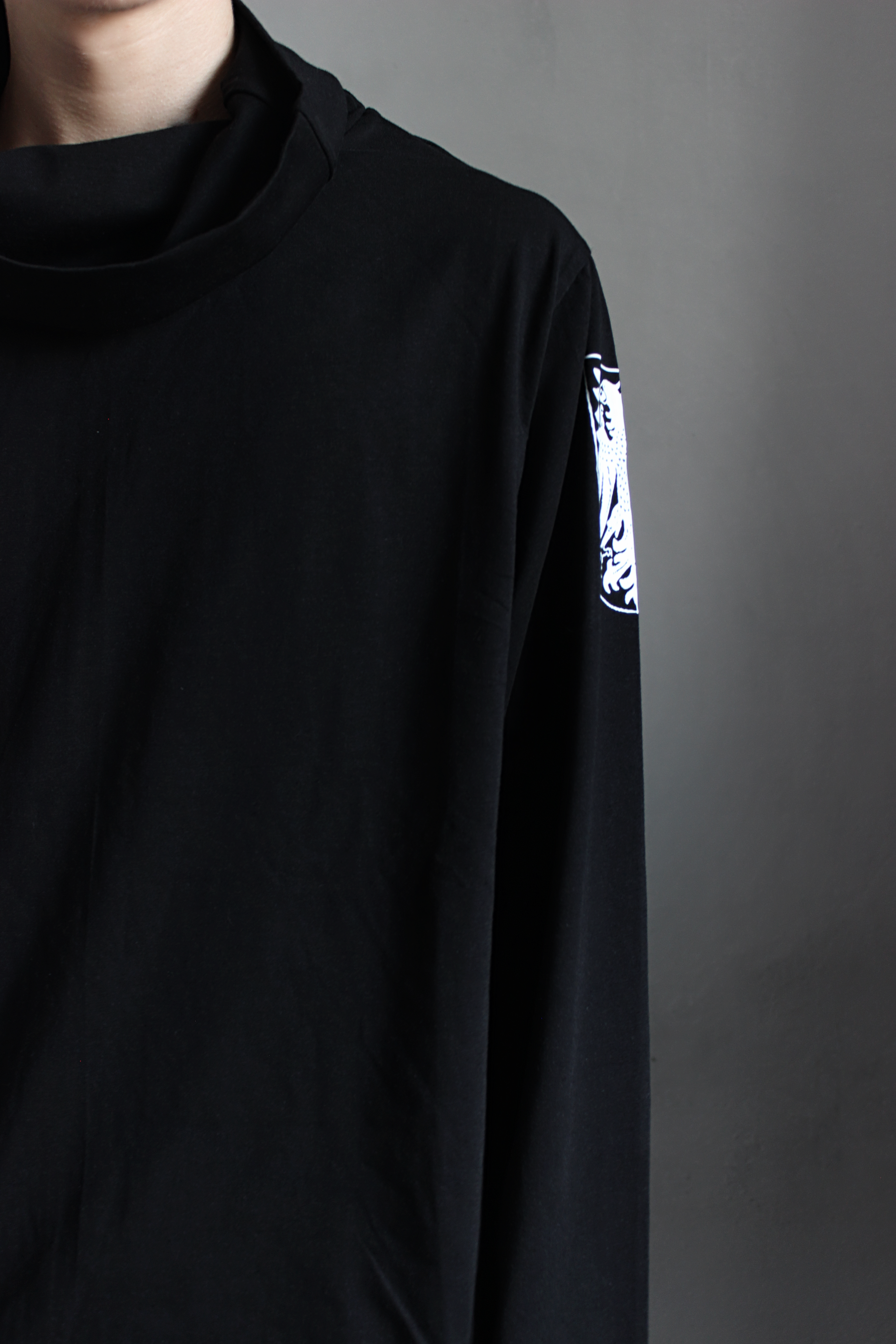 "Nuremberg" long sleeve